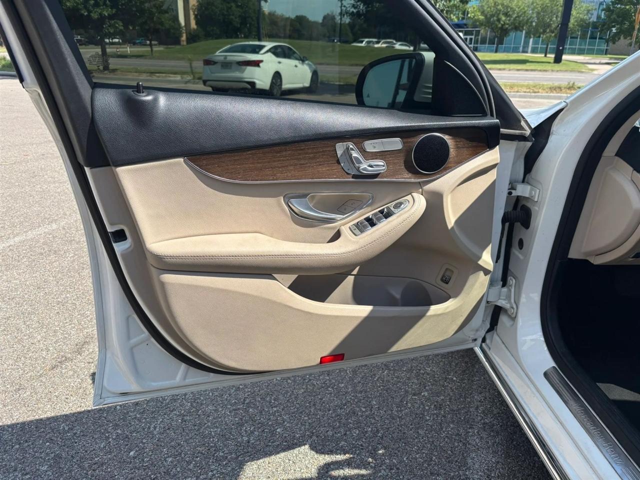 Mercedes-Benz C-Class  2019