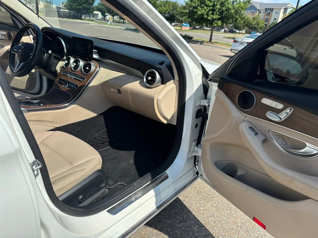 Mercedes-Benz C-Class  2019