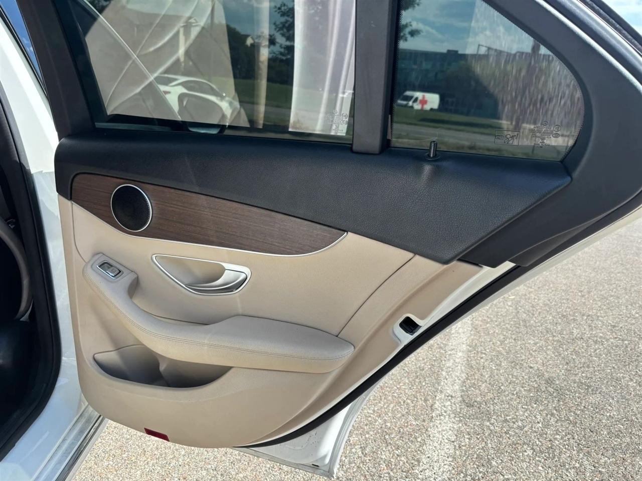 Mercedes-Benz C-Class  2019