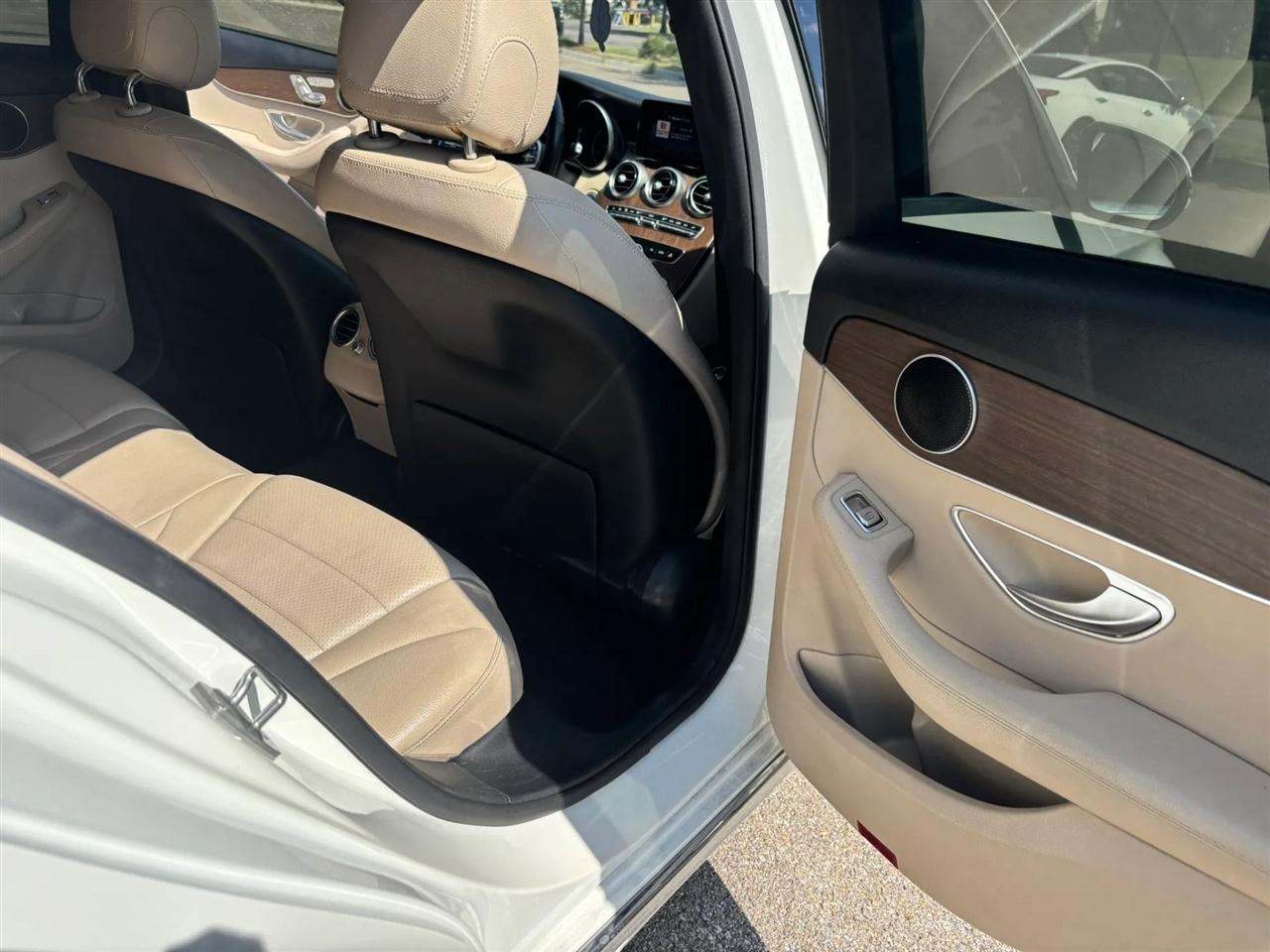 Mercedes-Benz C-Class  2019