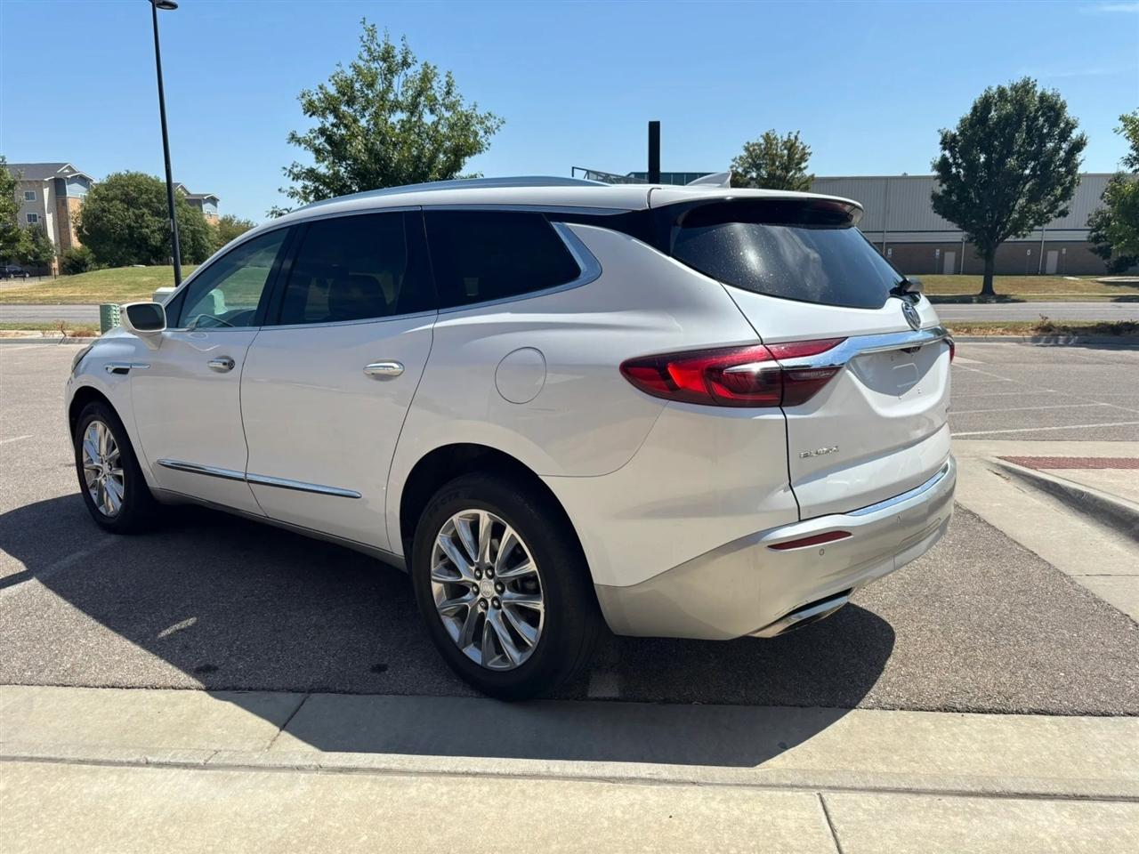 Buick Enclave  2018