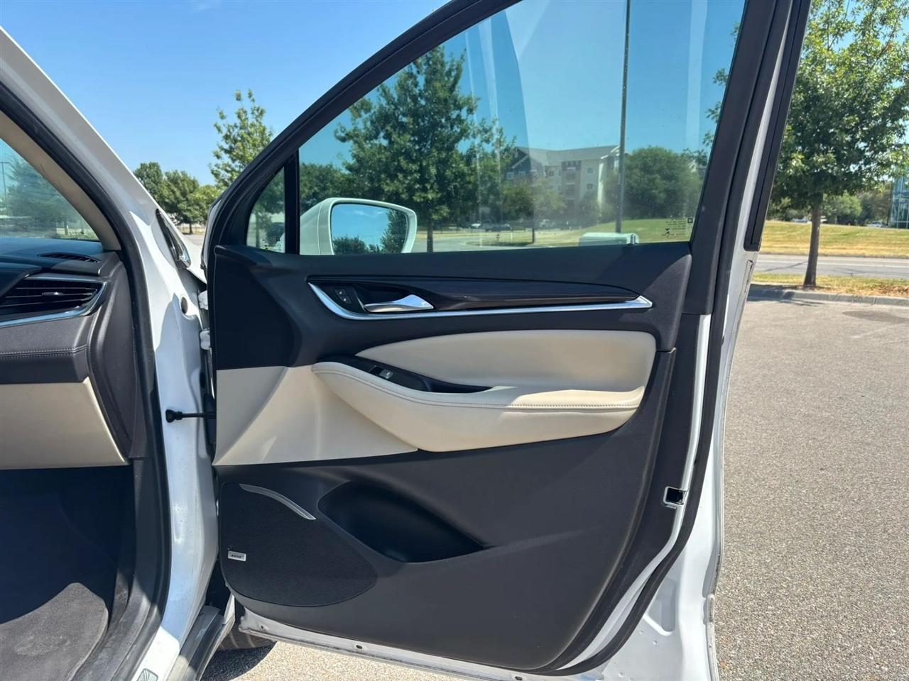 Buick Enclave  2018