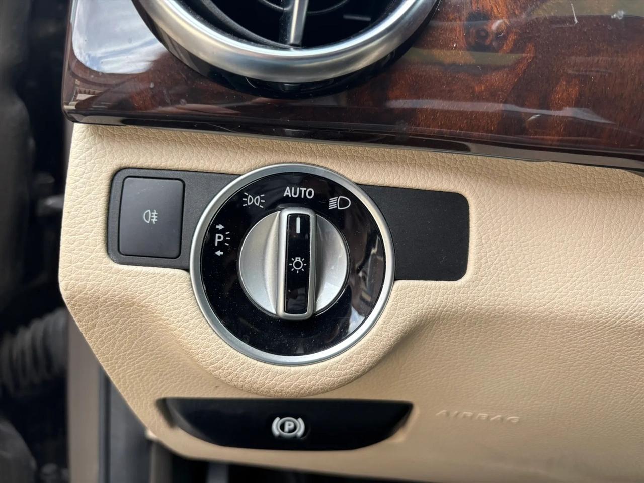 Mercedes-Benz GLK-Class  2015