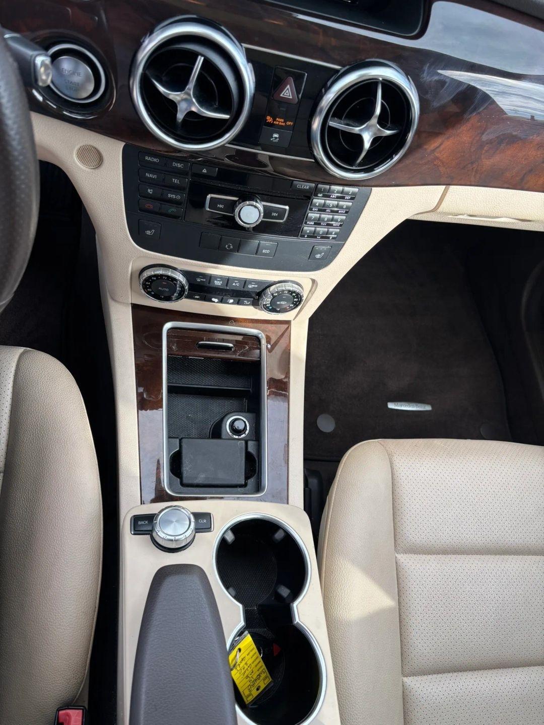 Mercedes-Benz GLK-Class  2015