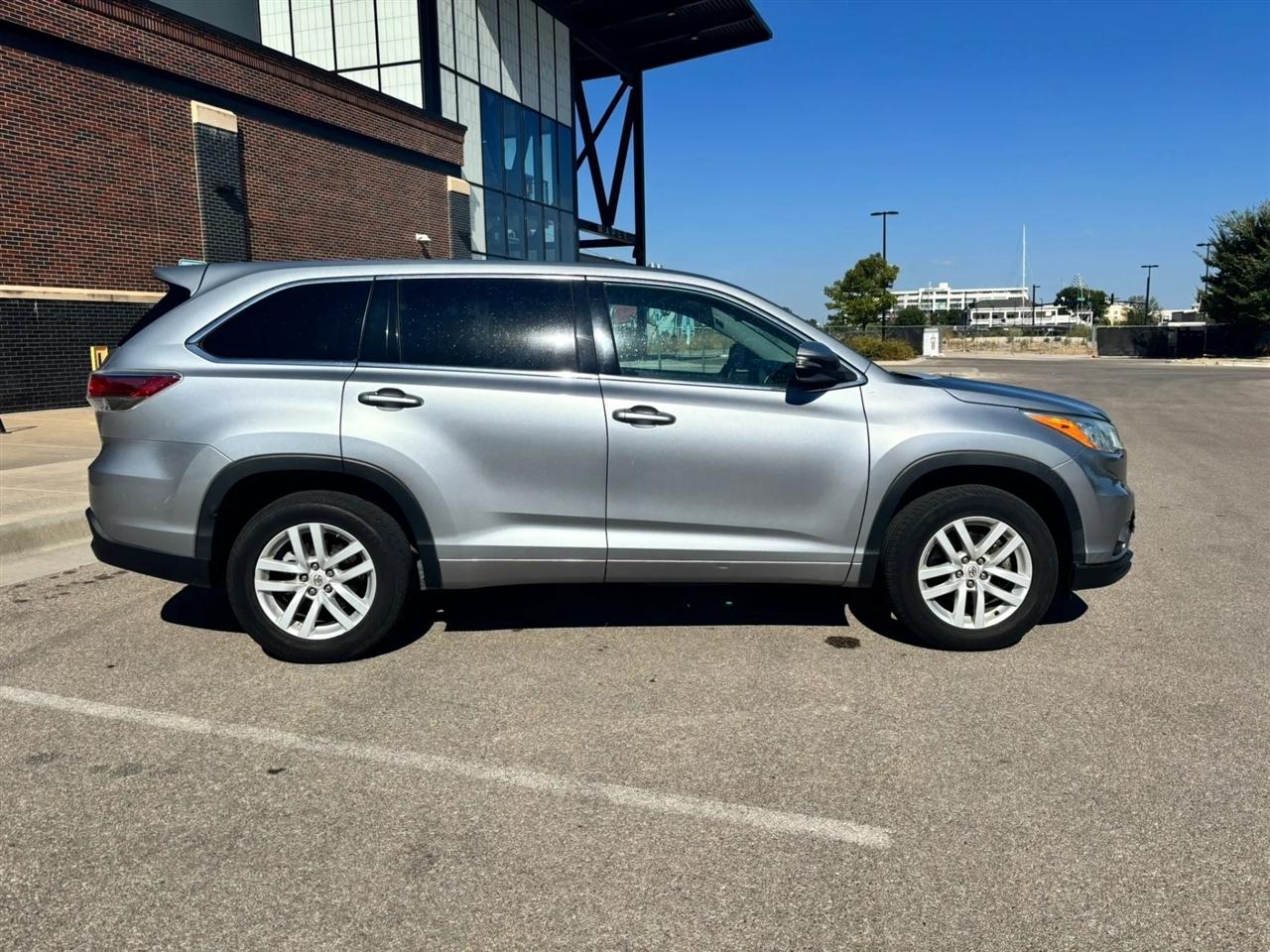 Toyota Highlander  2014