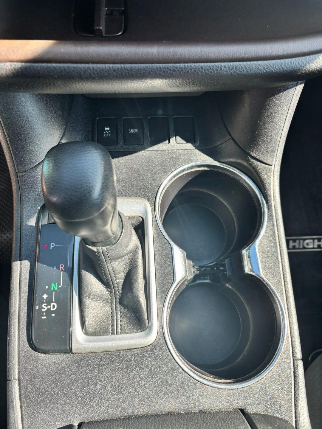 Toyota Highlander  2014