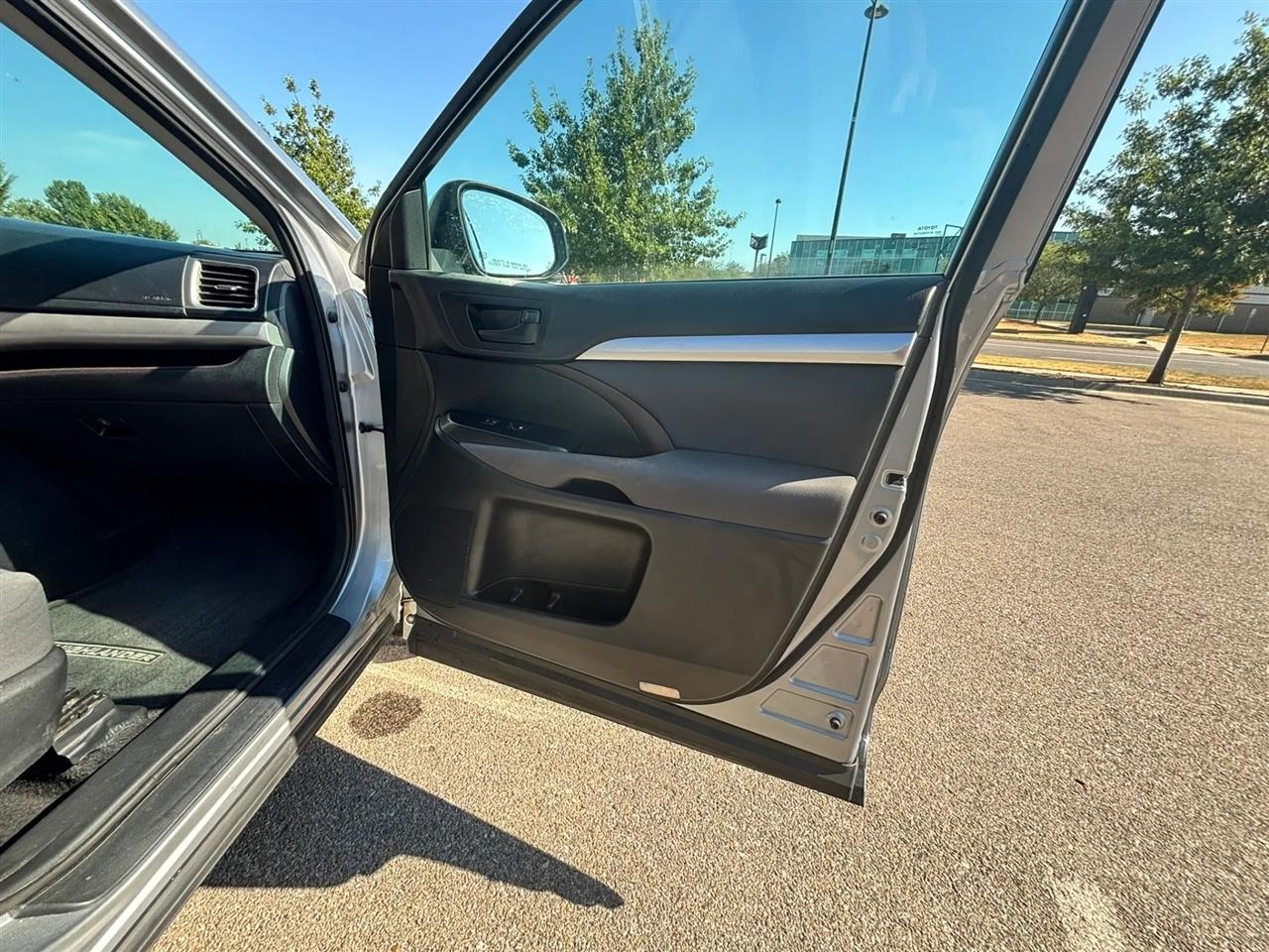 Toyota Highlander  2014