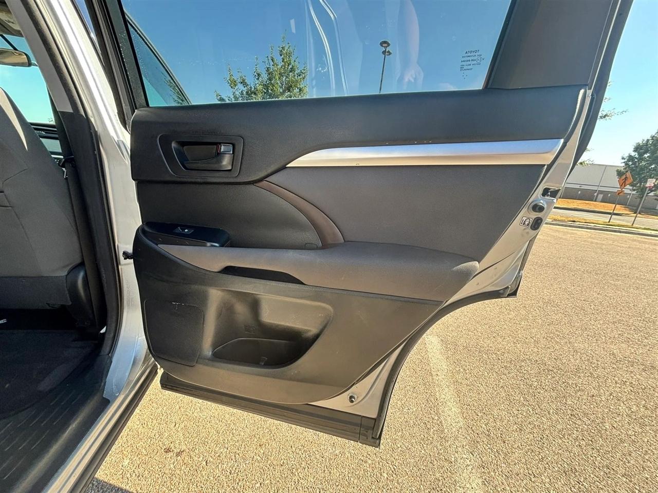 Toyota Highlander  2014