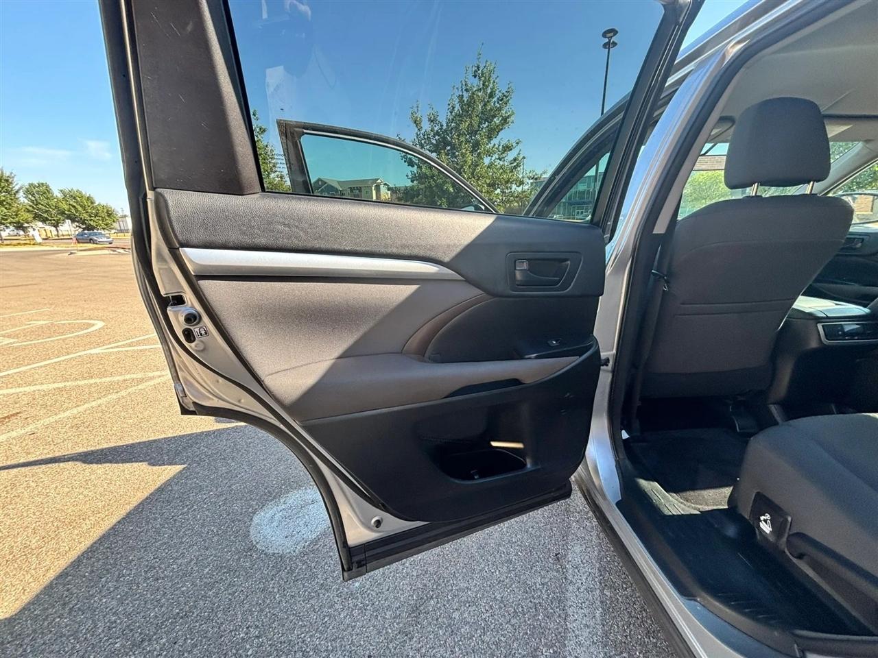 Toyota Highlander  2014