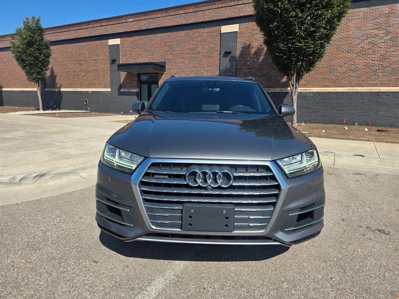Audi Q7  2017