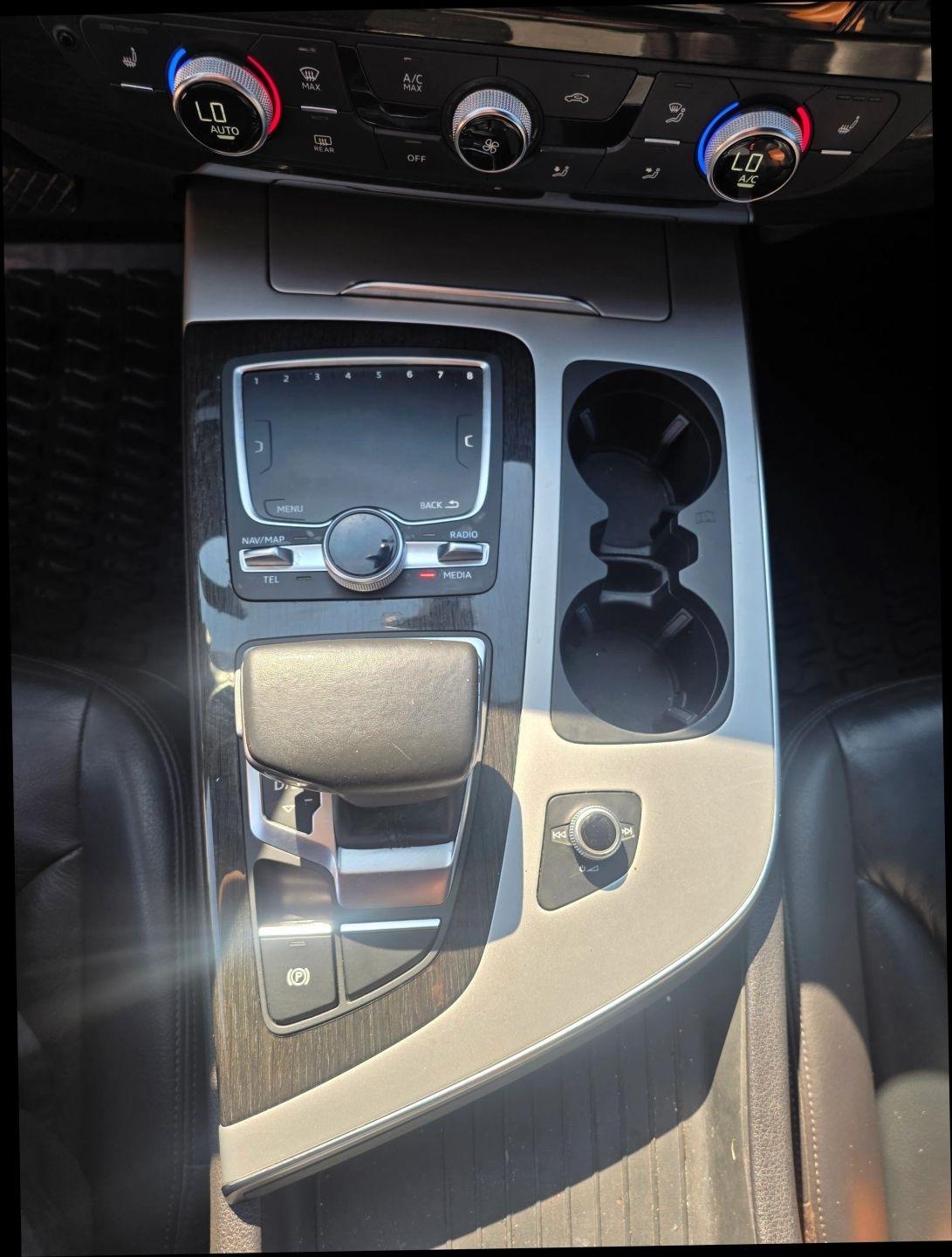 Audi Q7  2017
