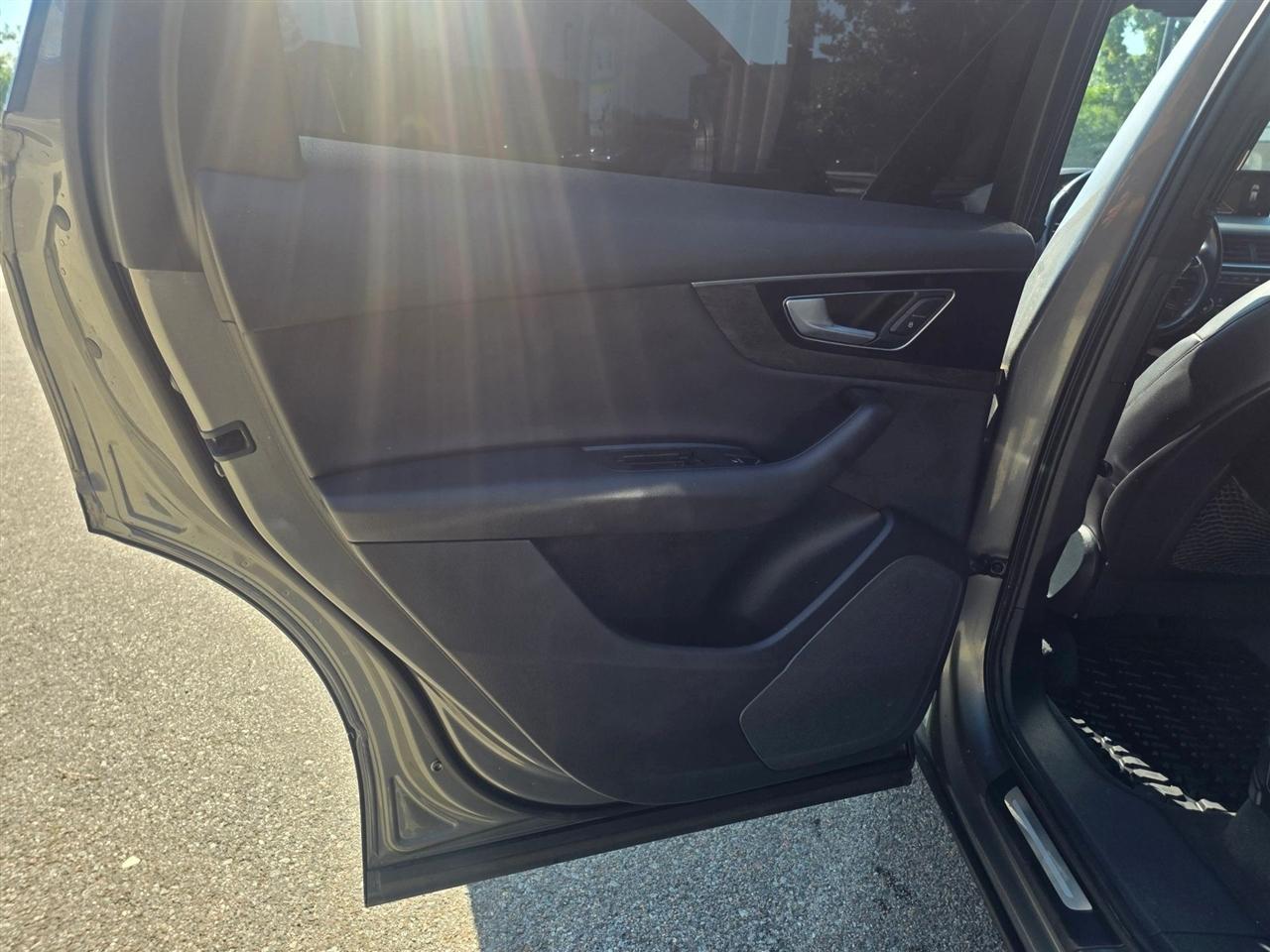 Audi Q7  2017