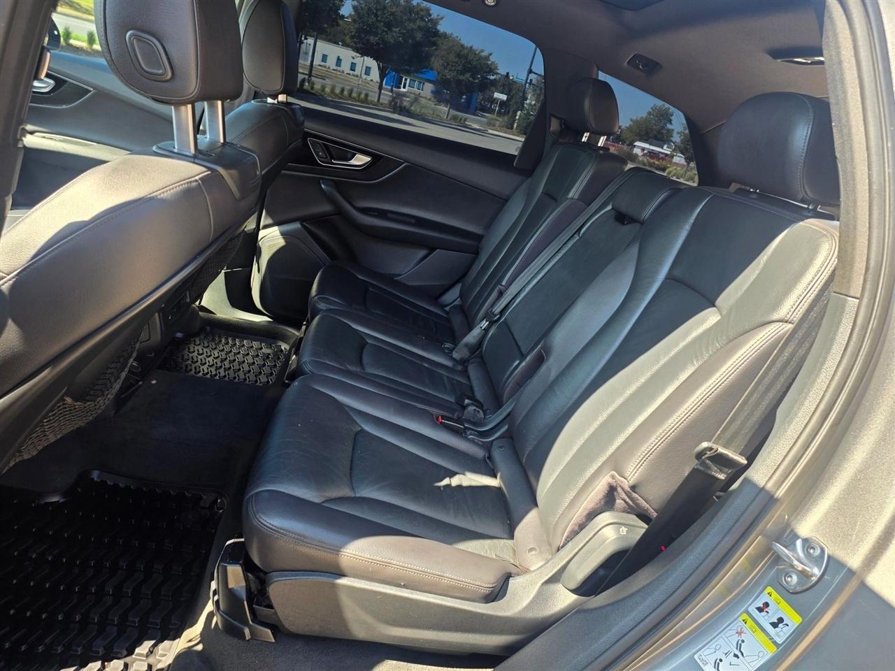 Audi Q7  2017