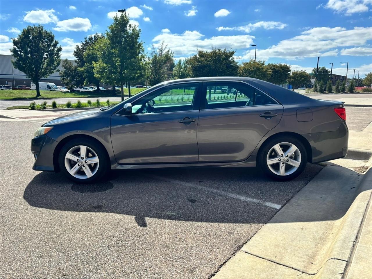 Toyota Camry  2014