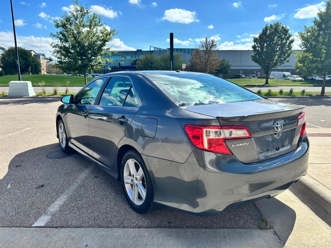 Toyota Camry  2014