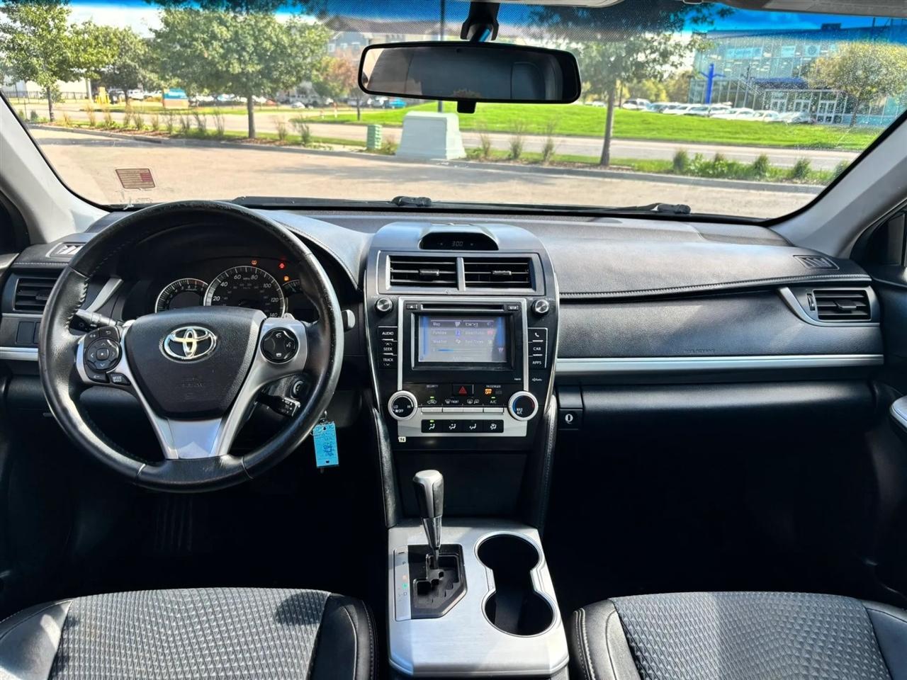 Toyota Camry  2014