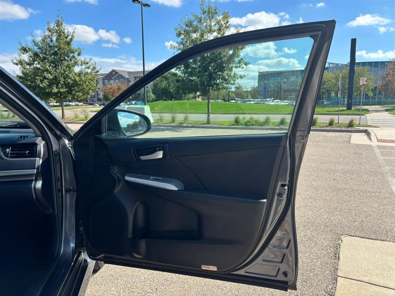 Toyota Camry  2014