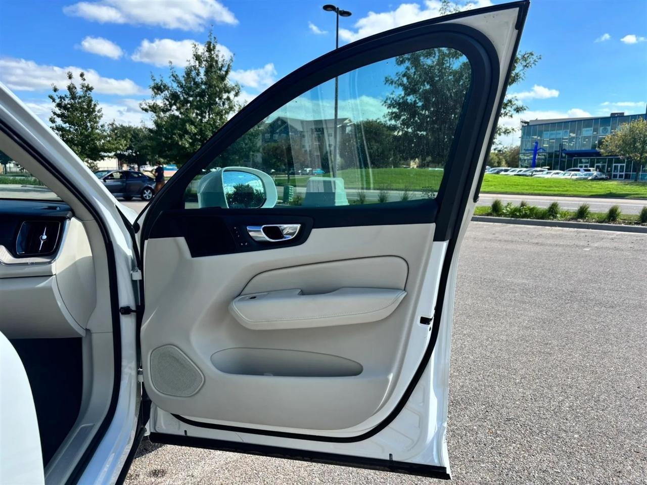 2021 Volvo XC60 Inscription - Photo 20
