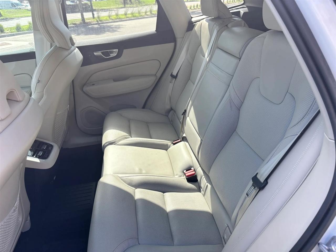 2021 Volvo XC60 Inscription - Photo 28
