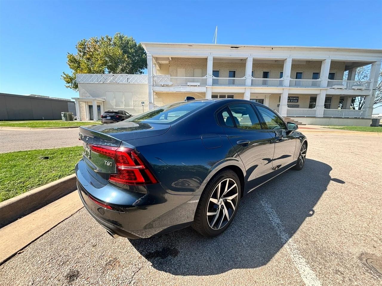 Volvo S60  2019