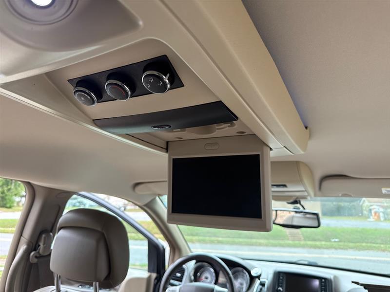 Chrysler Town & Country  2014