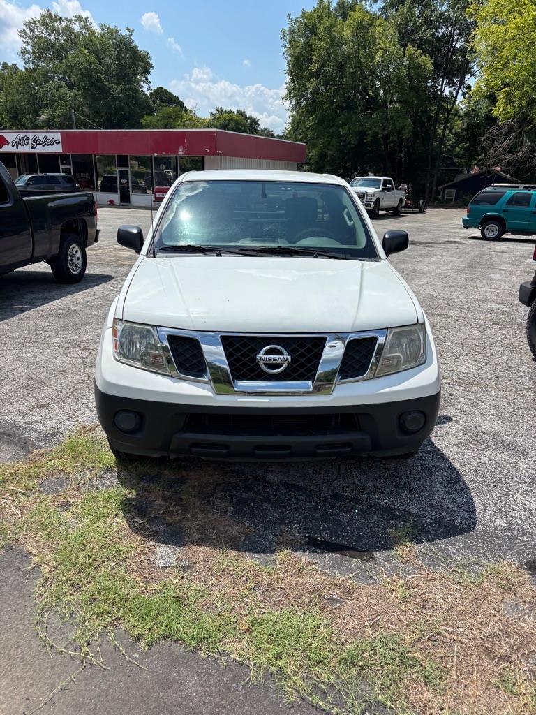 Nissan Frontier  2015
