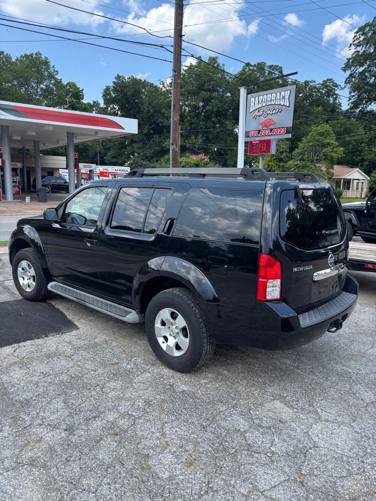 Nissan Pathfinder  2010