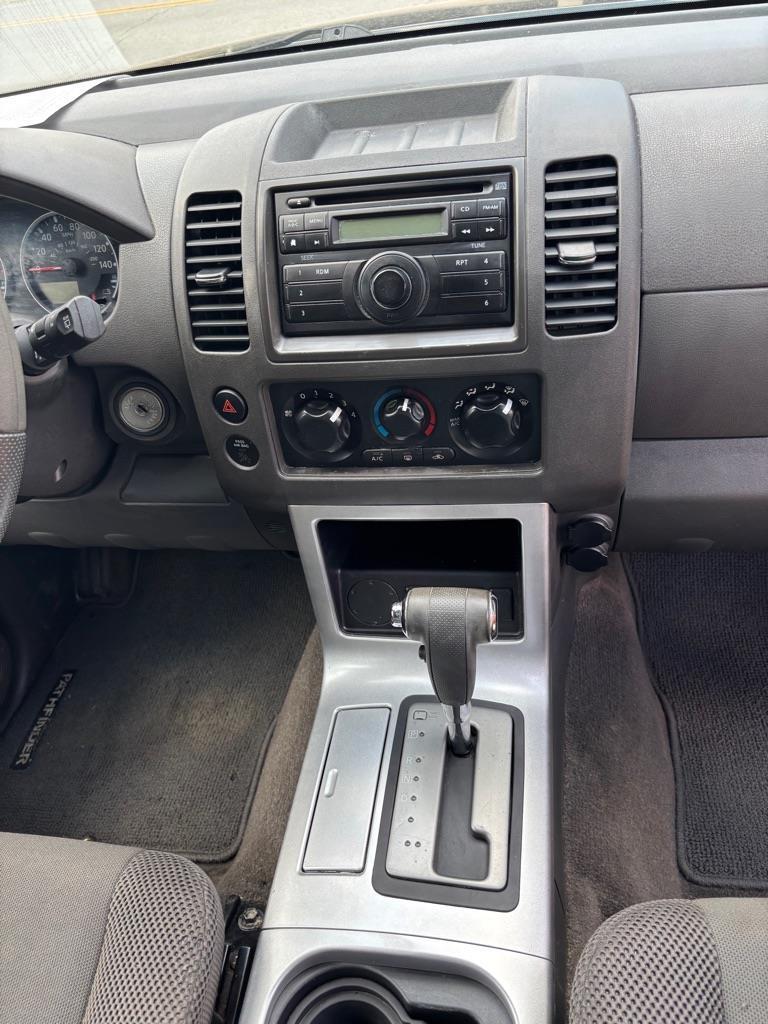 Nissan Pathfinder  2010