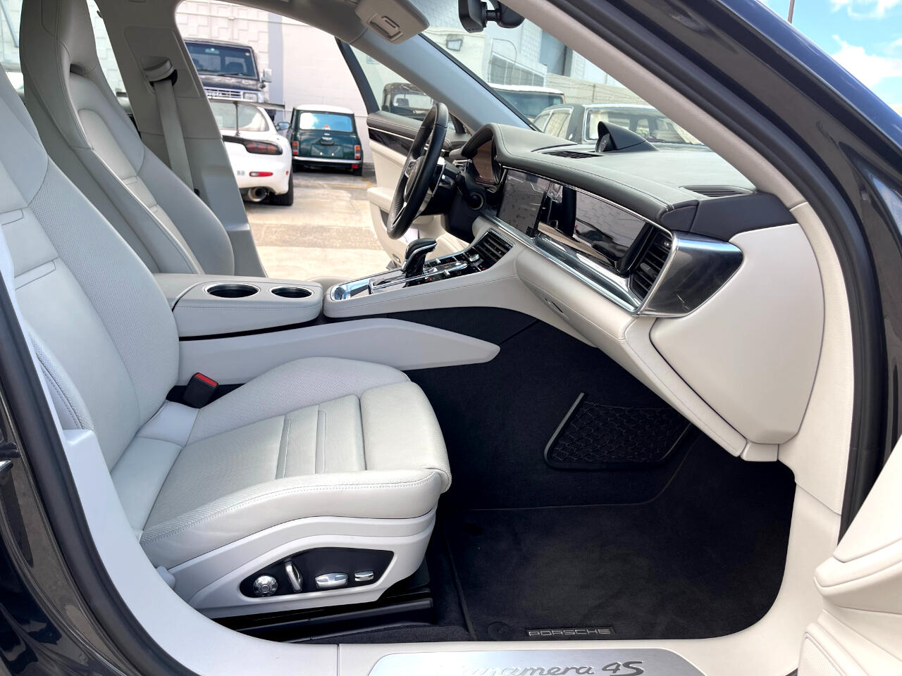 Porsche Panamera 4S 2020