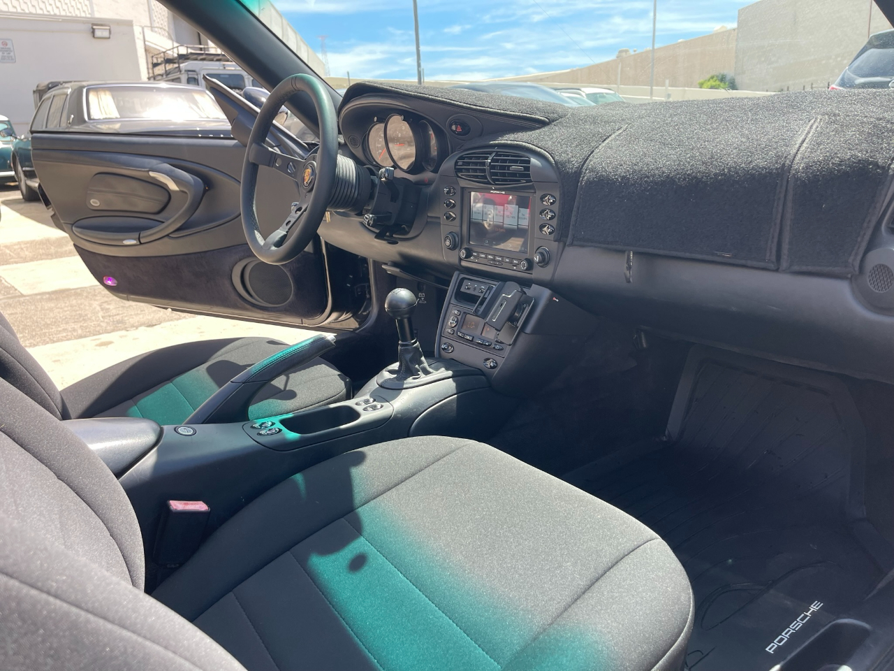 Porsche 911 Carrera 4 2001