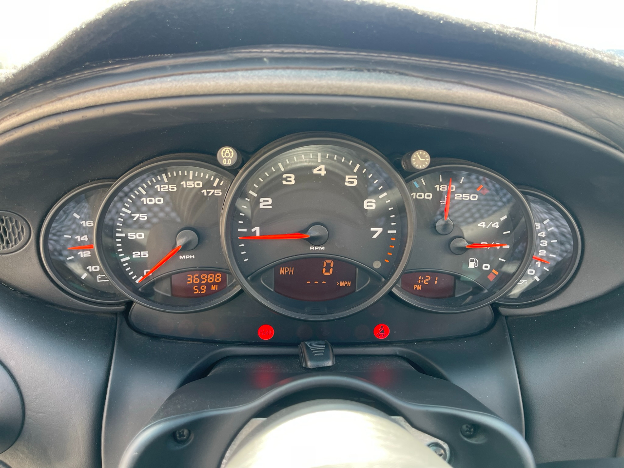 Porsche 911 Carrera 4 2001