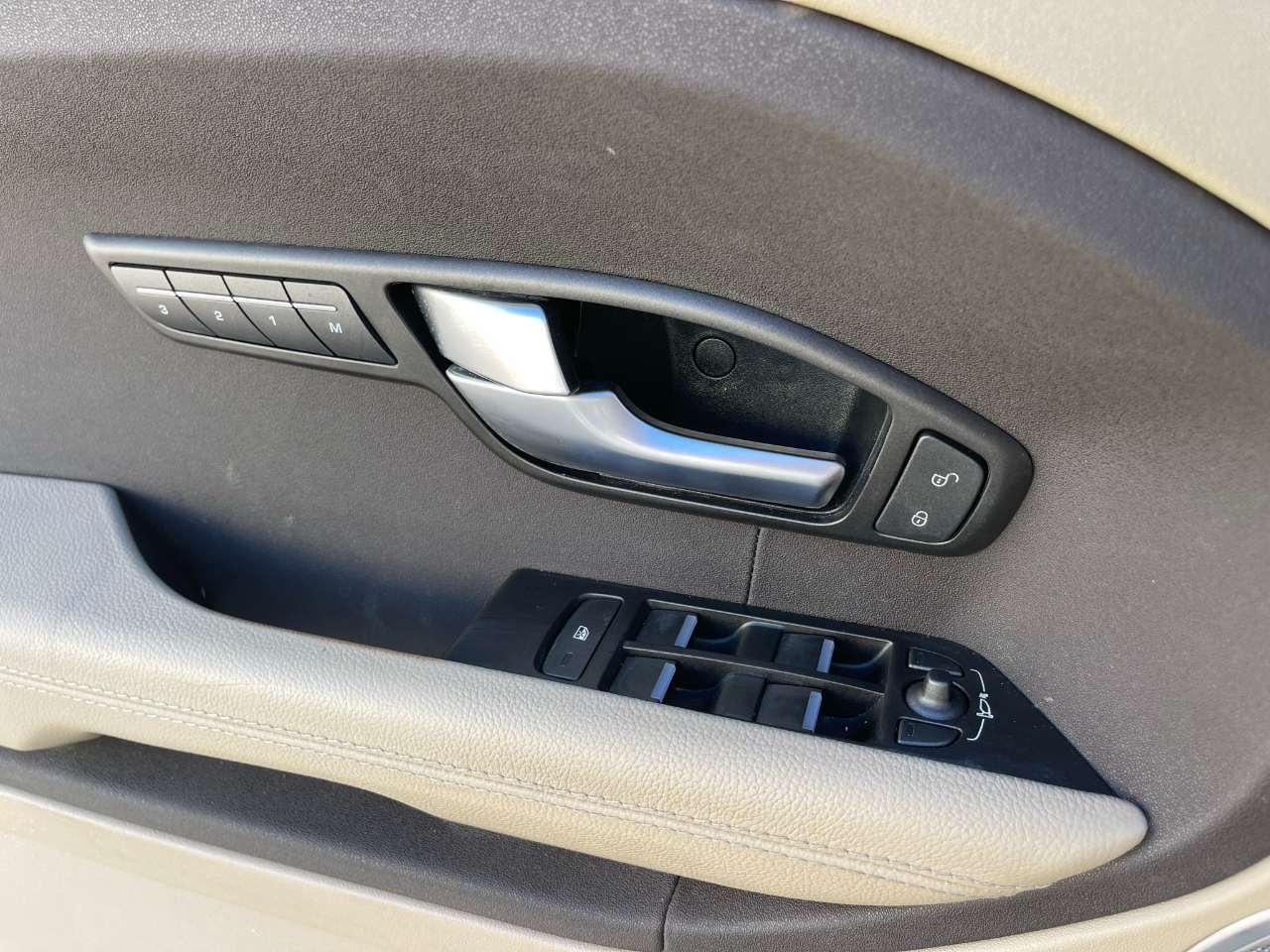 Land Rover Range Rover Evoque Pure Plus 2015