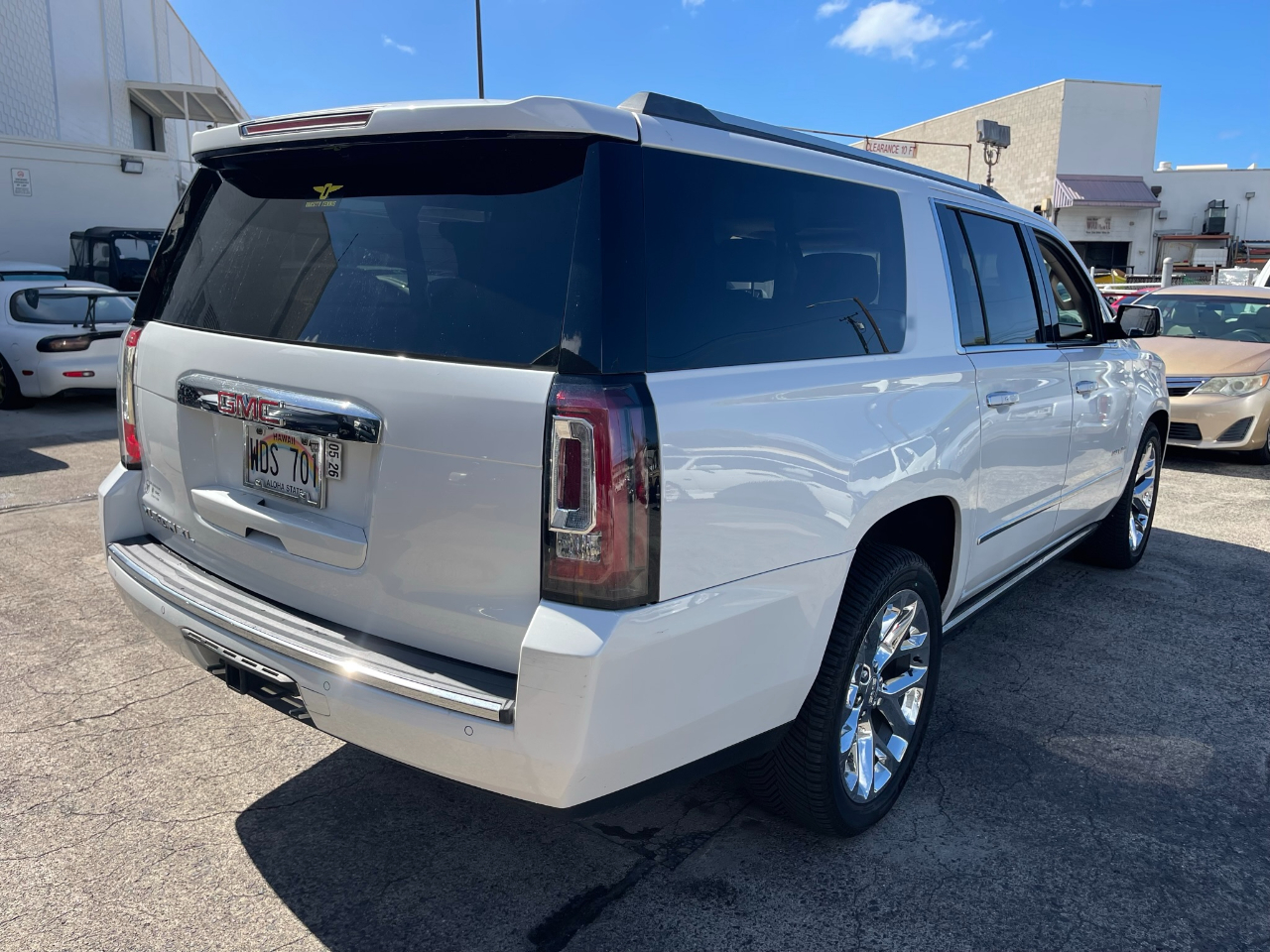 GMC Yukon XL Denali 4WD 2017