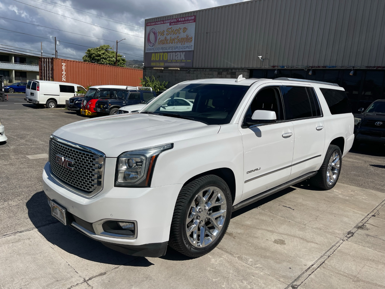 GMC Yukon XL Denali 4WD 2017