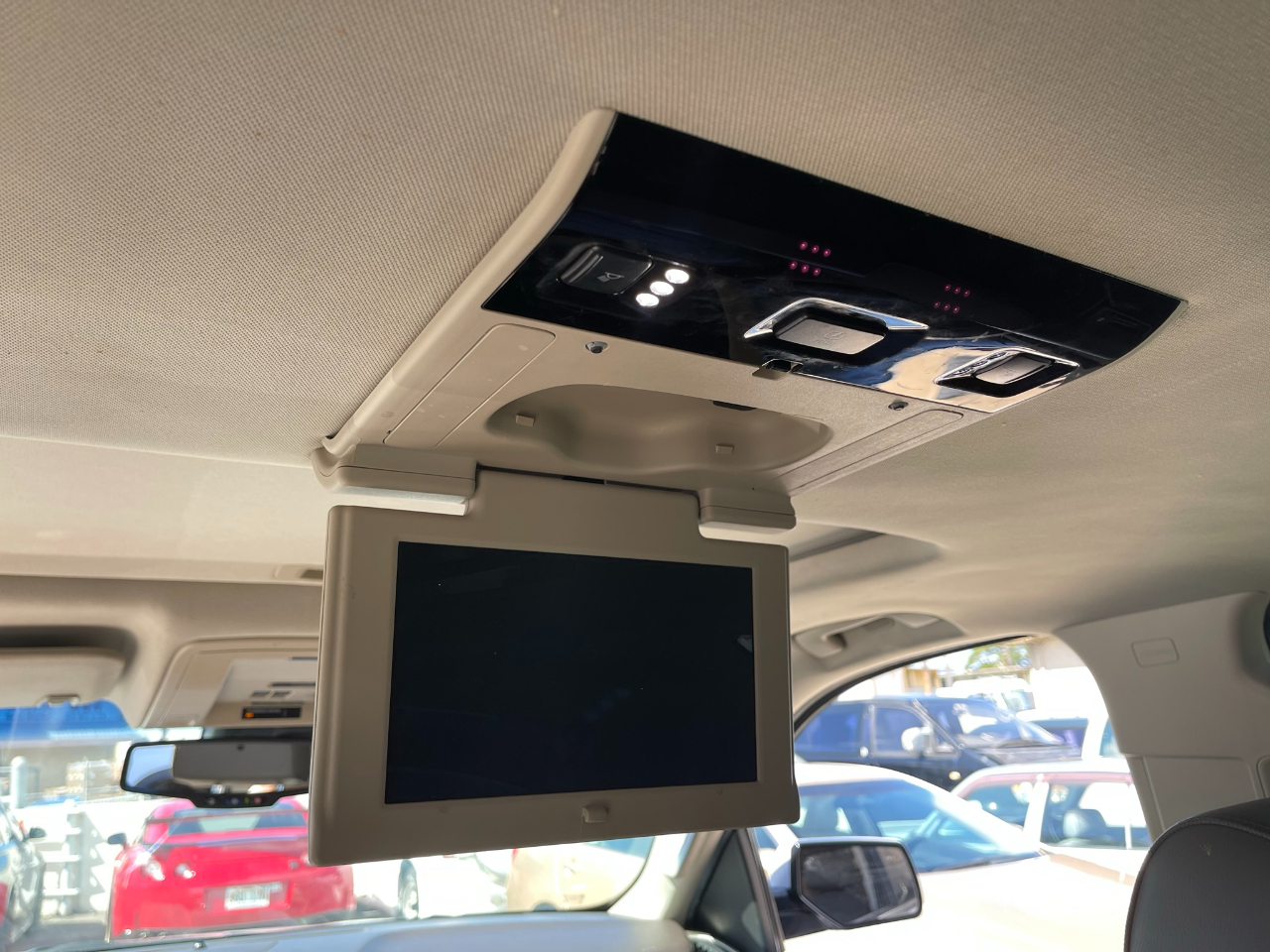 GMC Yukon XL Denali 4WD 2017