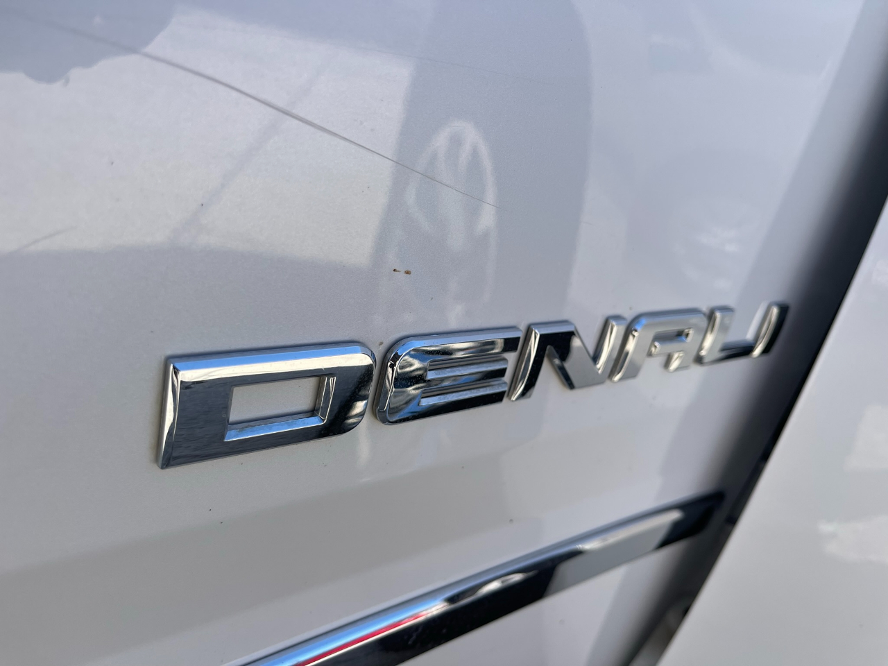 GMC Yukon XL Denali 4WD 2017