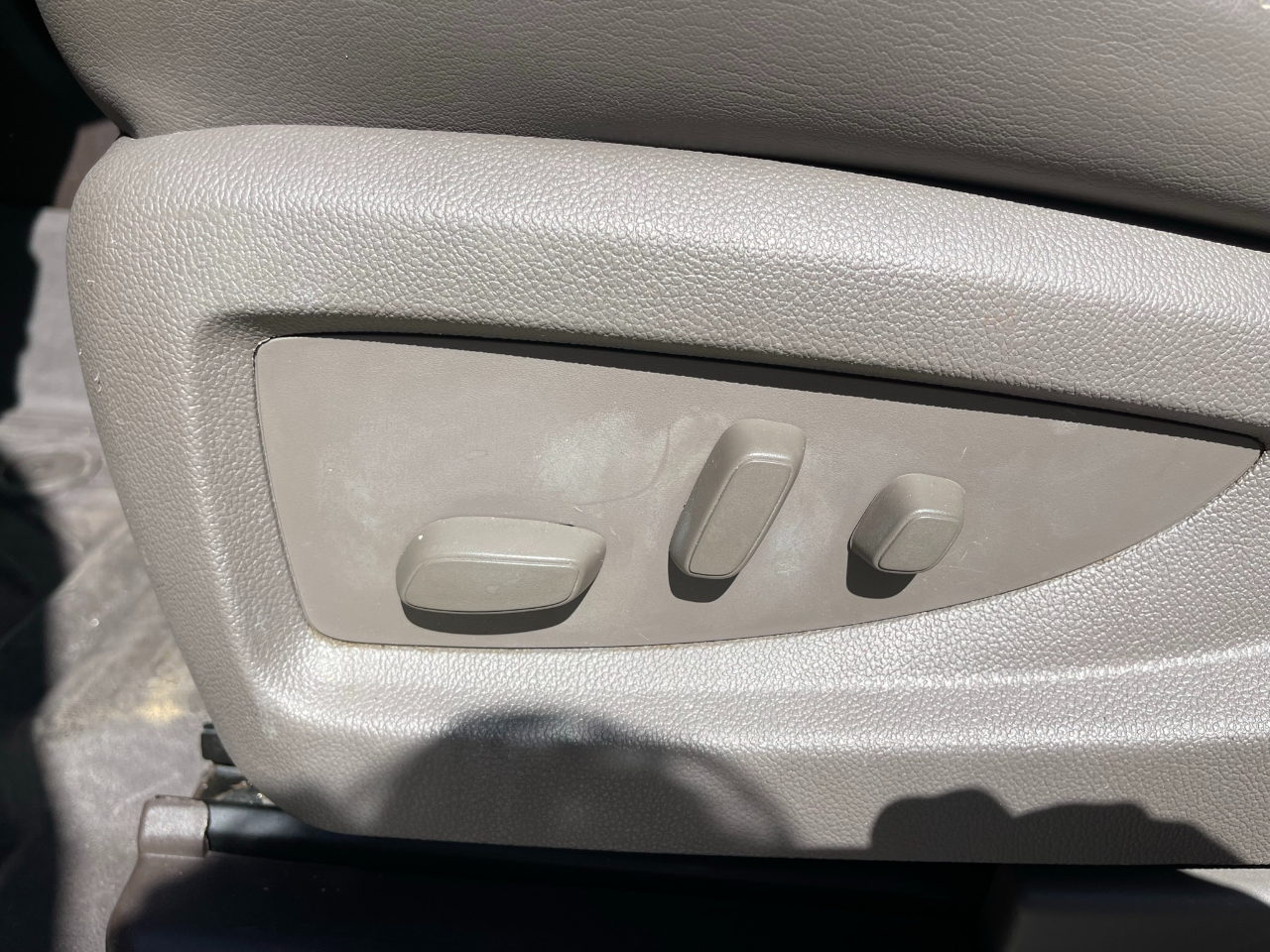 GMC Yukon XL Denali 4WD 2017