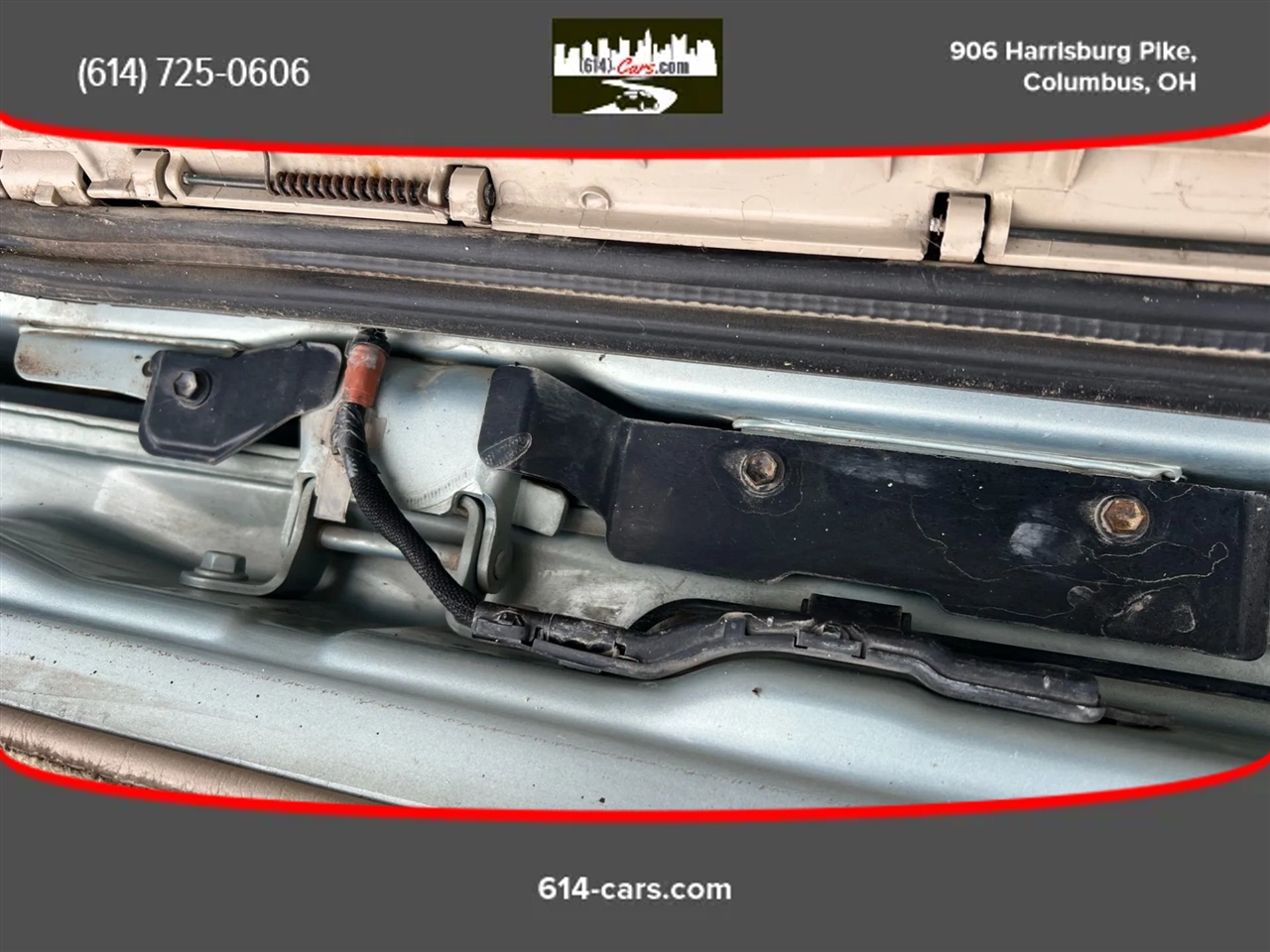 Lexus LX 470 Sport Utility 2004