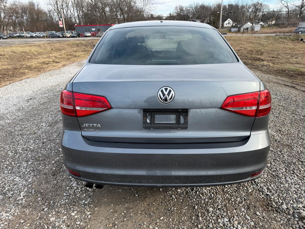 Volkswagen Jetta S 5M 2015