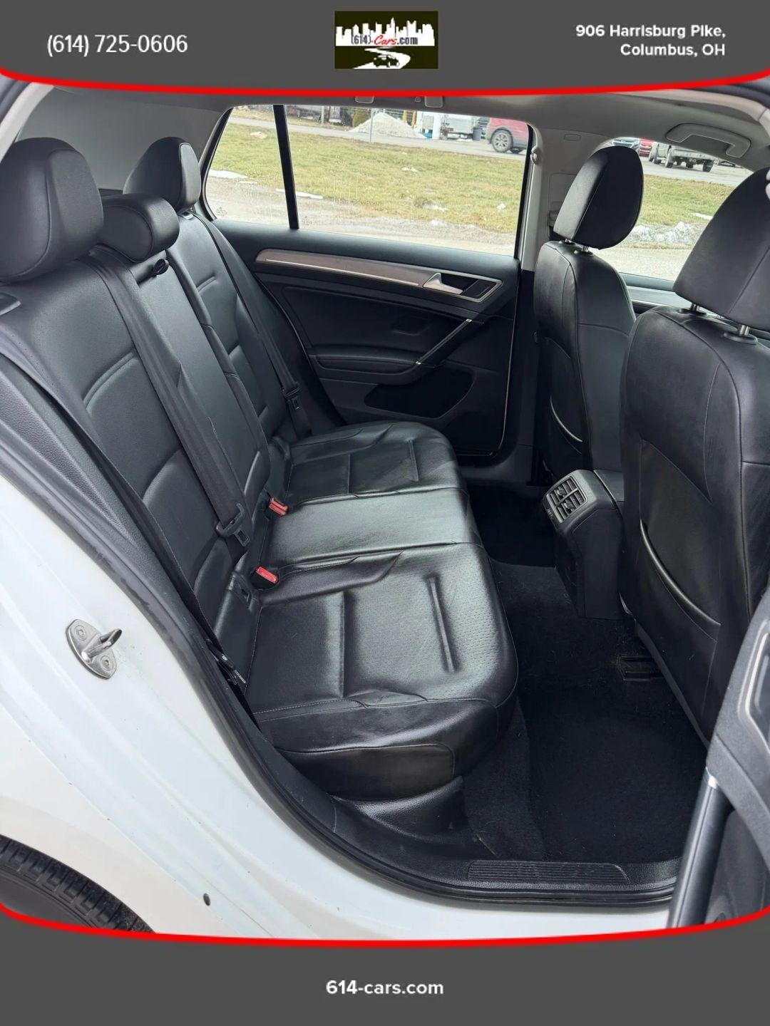 Volkswagen Golf TSI S 5M w/Sunroof 2015