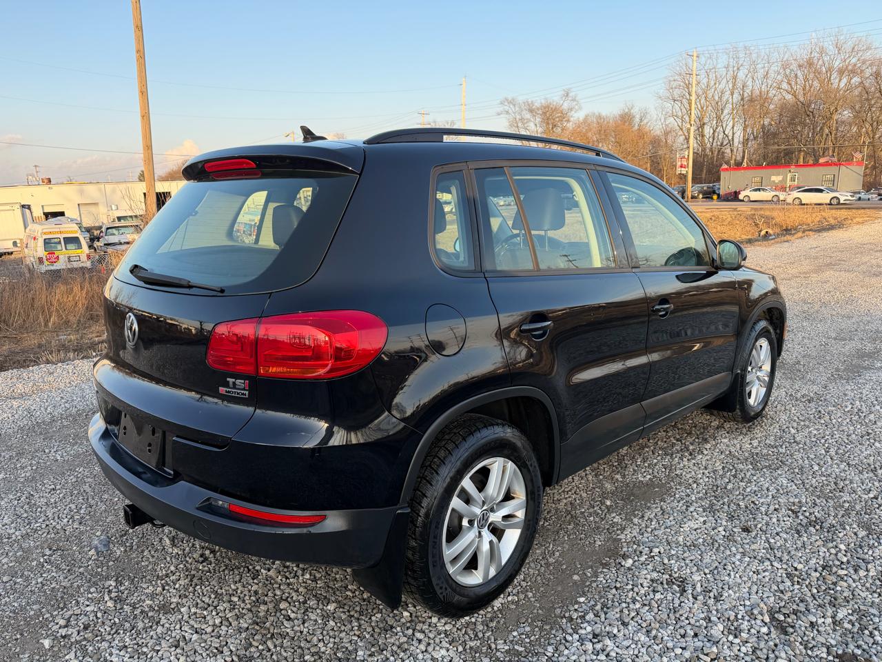 Volkswagen Tiguan S 4Motion 2017