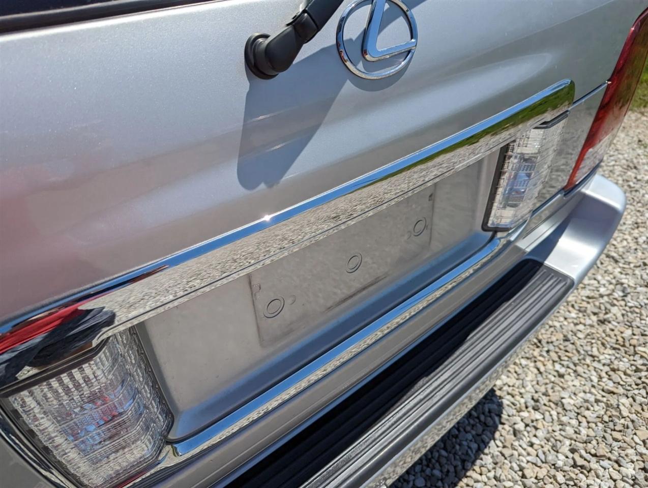 Lexus LX 470 Sport Utility 2006