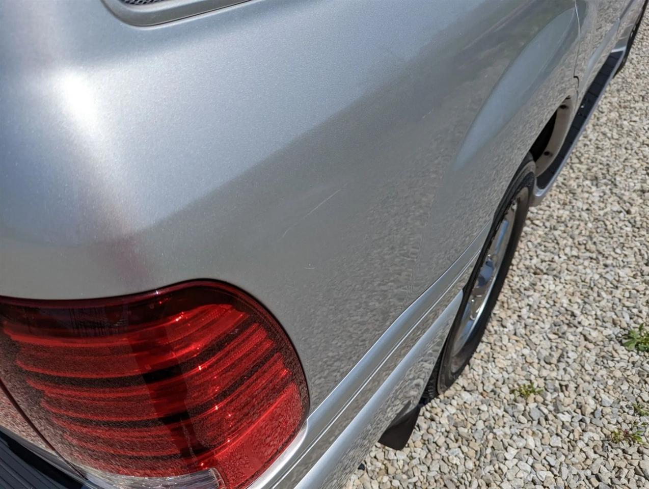 Lexus LX 470 Sport Utility 2006