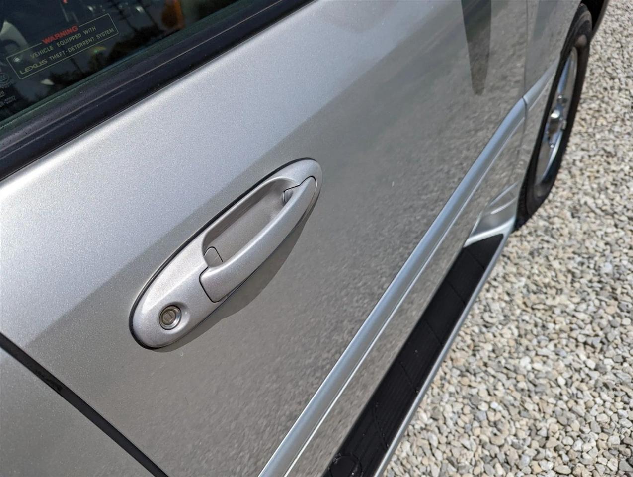 Lexus LX 470 Sport Utility 2006