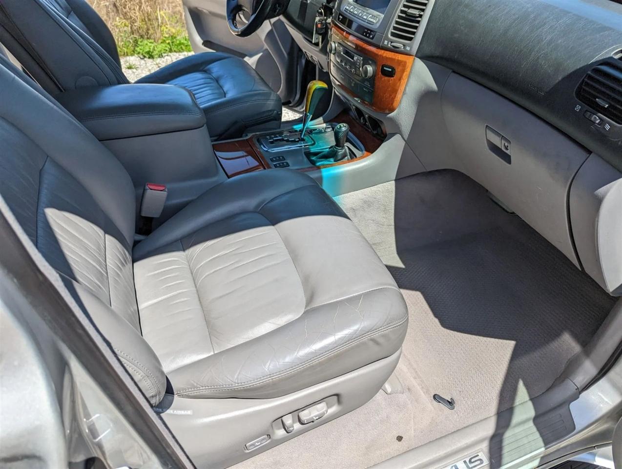 Lexus LX 470 Sport Utility 2006