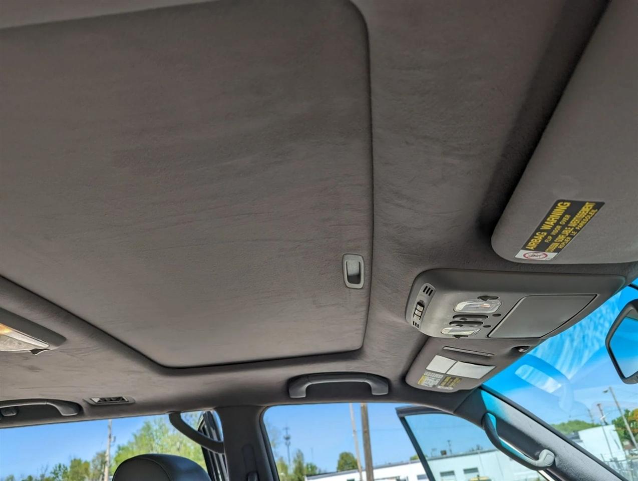 Lexus LX 470 Sport Utility 2006