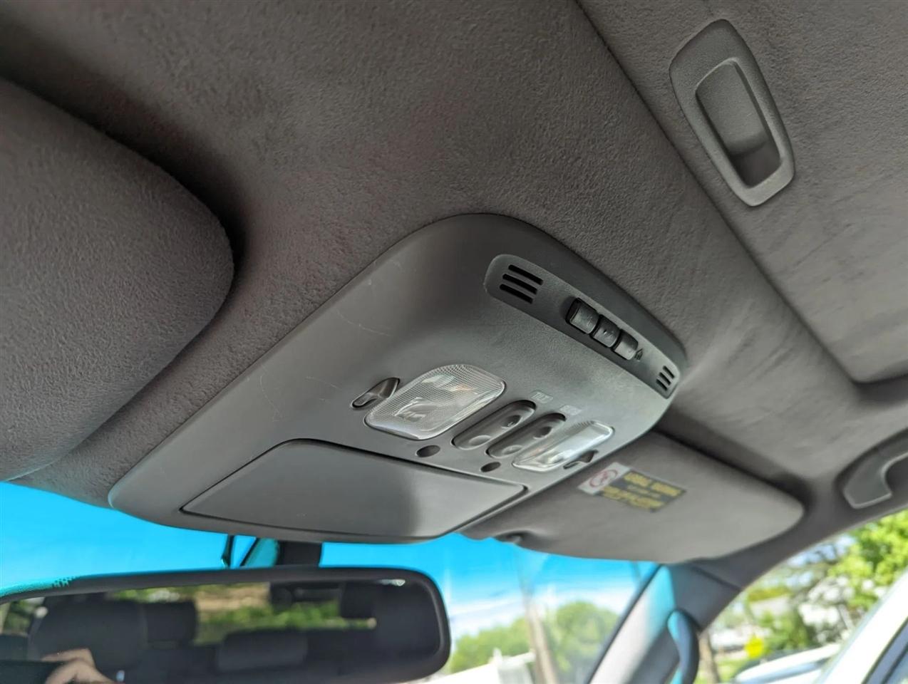 Lexus LX 470 Sport Utility 2006