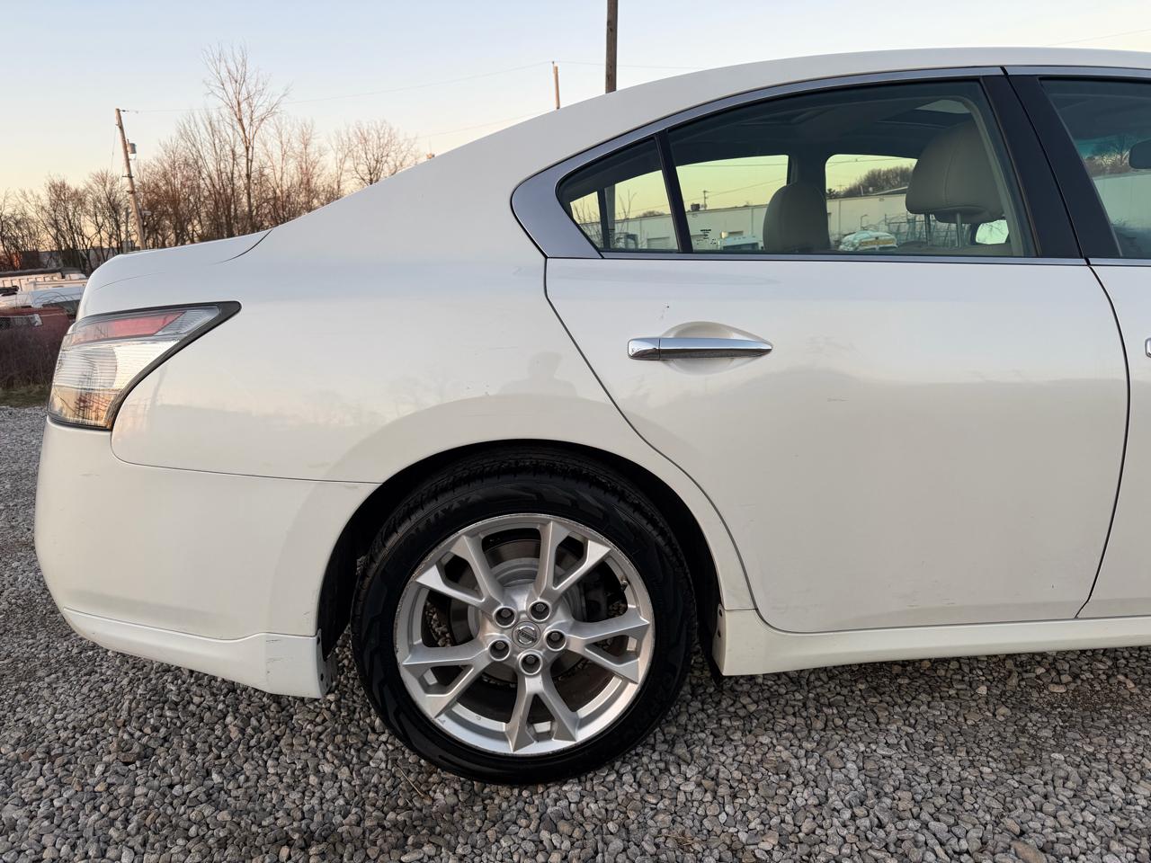 Nissan Maxima S 2014