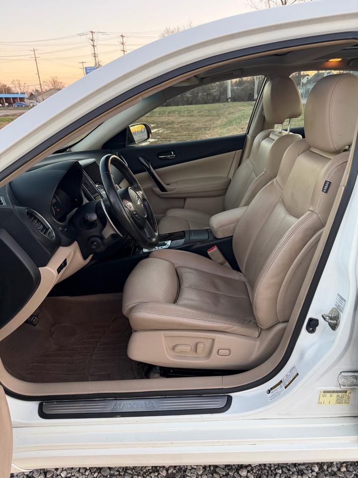 Nissan Maxima S 2014