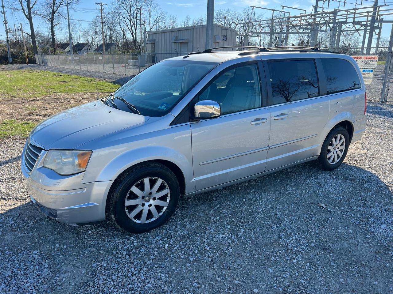 2008 Chrysler Town & Country Touring